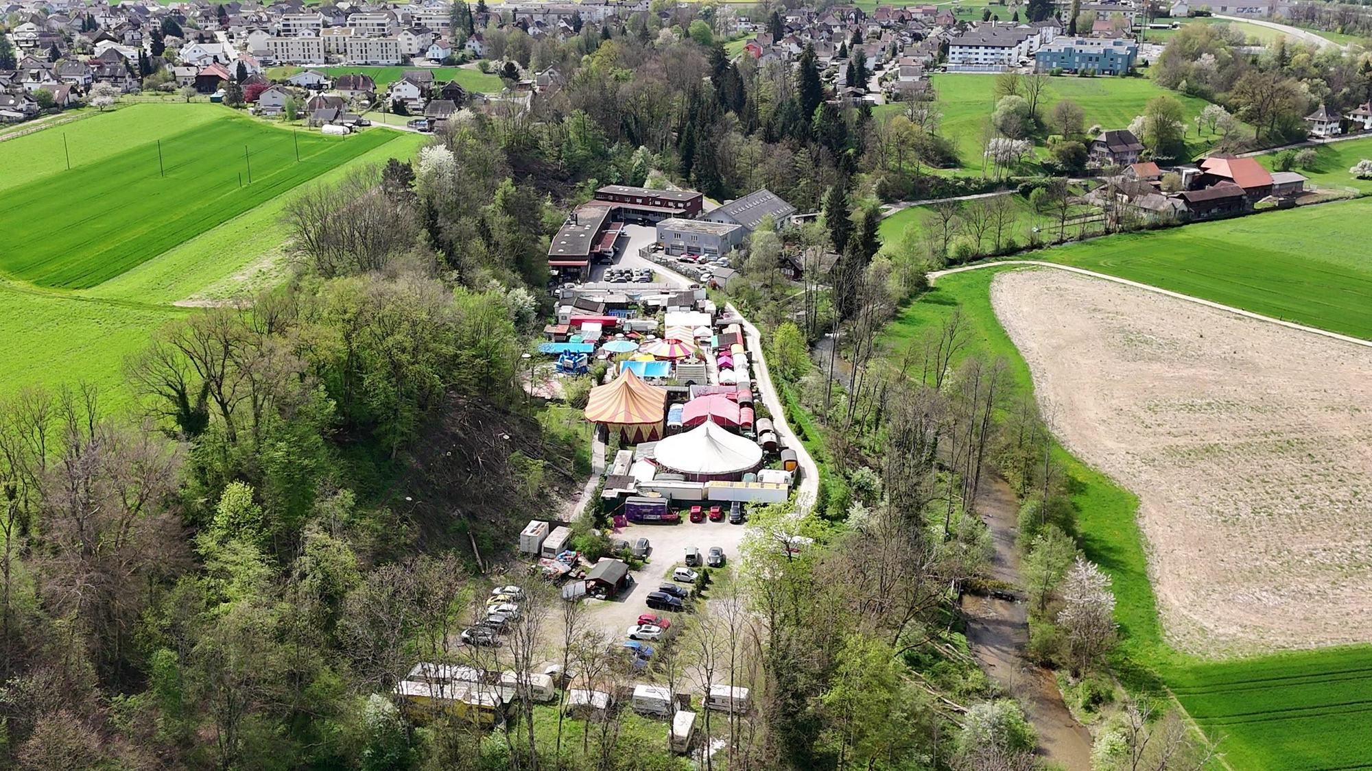 Luftaufnahme des Mange Areals mit Freigelände und Baulandreserve